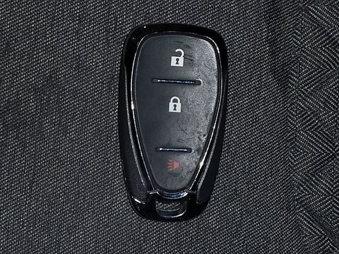 Used 2023 Chevrolet Equinox LT w/ LPO, Floor Liner Package image 32