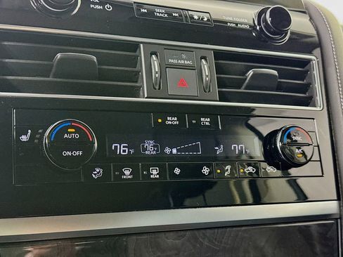 Used 2023 INFINITI QX80 Luxe w/ Cargo Package image 18