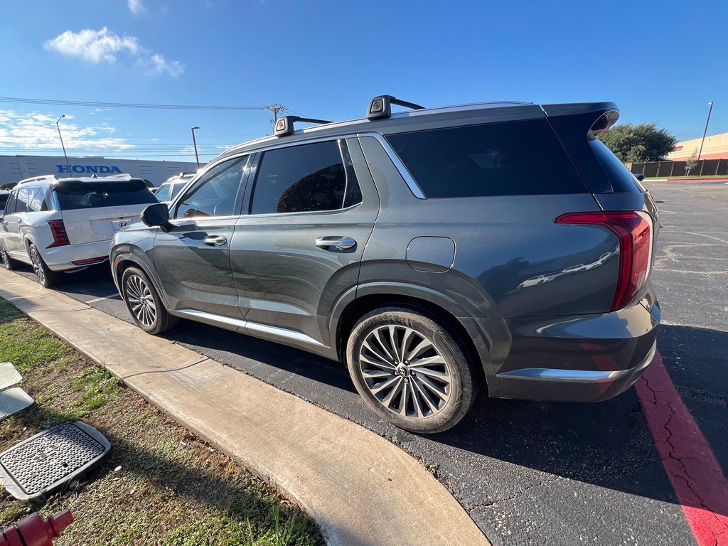 Used 2024 Hyundai Palisade Calligraphy AWD/4WD image 6