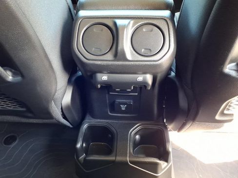 Used 2024 Jeep Gladiator Mojave w/ Convenience Group AWD/4WD image 14