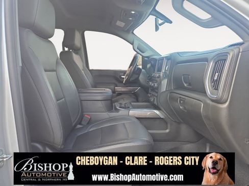 Used 2020 Chevrolet Silverado 2500 LTZ w/ LTZ Convenience Package image 31