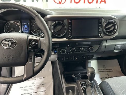 Used 2023 Toyota Tacoma TRD Off-Road w/ Technology Package AWD/4WD image 24