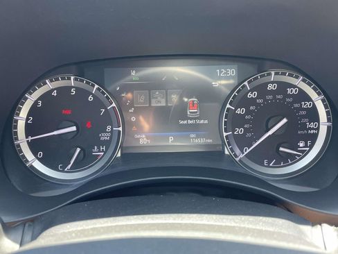 Used 2022 Toyota Highlander XSE FWD image 26