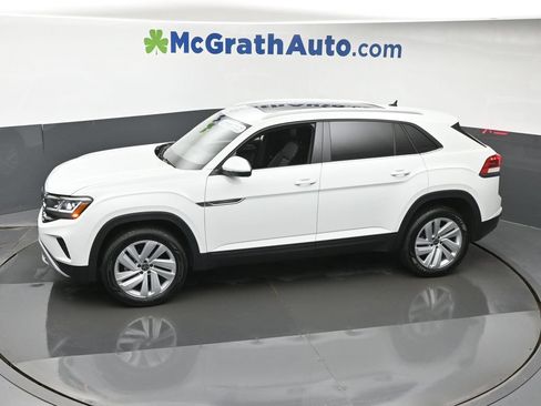 Used 2023 Volkswagen Atlas Cross Sport SE w/ Panoramic Sunroof Package FWD image 25