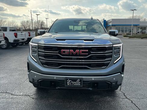 Used 2025 GMC Sierra 1500 SLT w/ SLT Premium Plus Package image 2