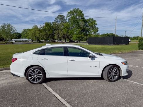 Used 2024 Chevrolet Malibu LT image 3