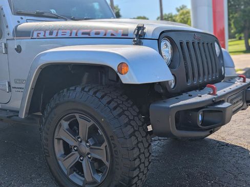 Used 2018 Jeep Wrangler Unlimited Rubicon w/ Max Tow Package AWD/4WD image 10