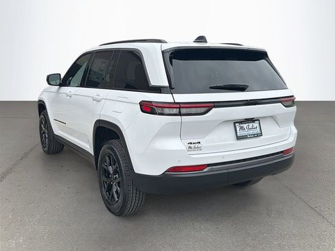 New 2026 Jeep Grand Cherokee Altitude AWD/4WD image 6