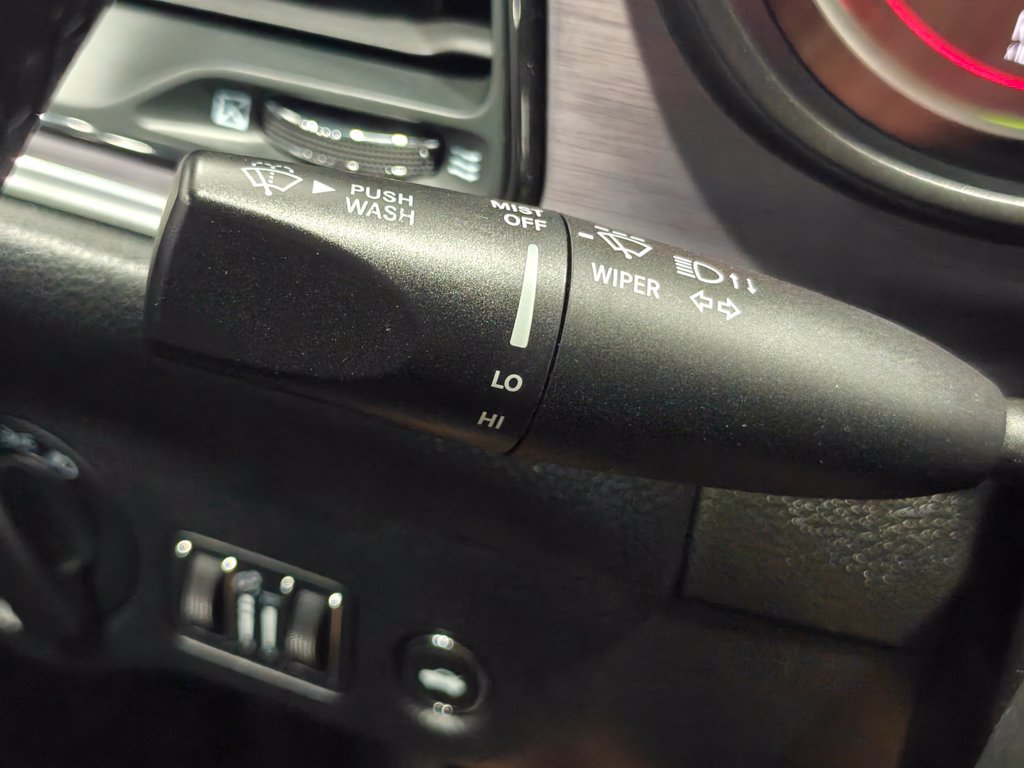 Used 2015 Dodge Challenger SXT w/ Super Sport Group (SS/T) RWD image 35
