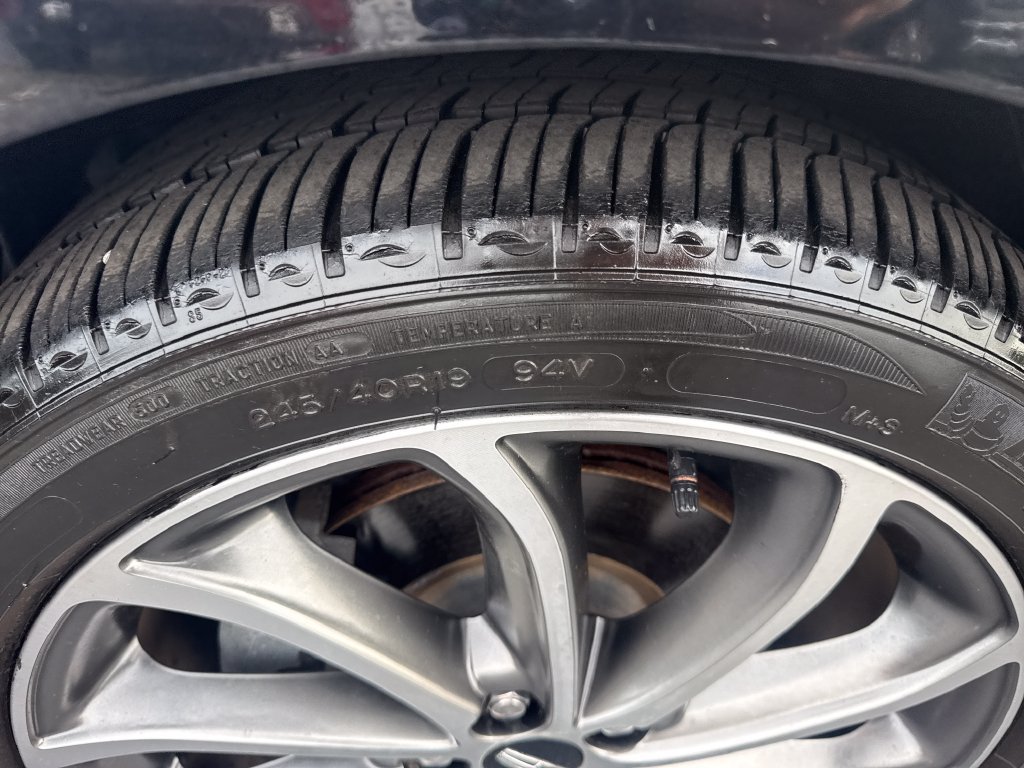 Used 2018 Lincoln MKZ Reserve w/ Magnetic Appearance Package FWD image 12