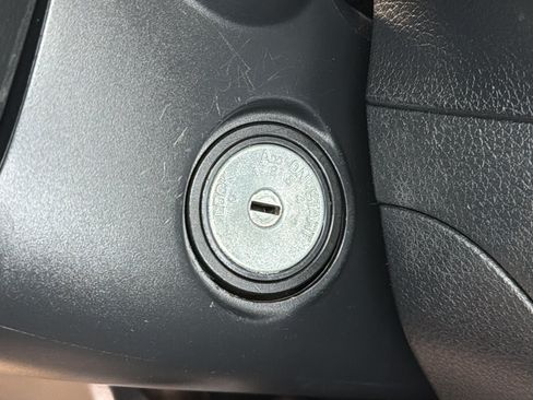 Used 2014 Nissan Sentra SV FWD image 24