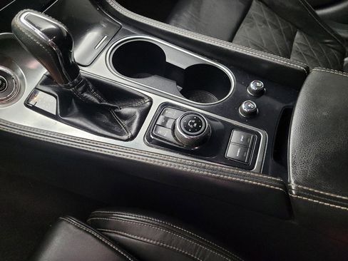 Used 2017 Nissan Maxima Platinum image 26