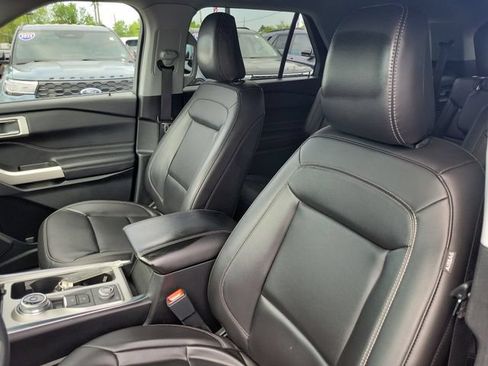 Certified 2023 Ford Explorer XLT w/ Equipment Group 202A AWD/4WD image 12