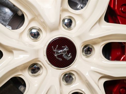 Used 2020 Ferrari 488 Pista Spider RWD image 76