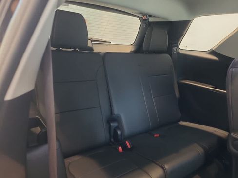 Used 2019 Chevrolet Traverse LT w/ LT Premium Package AWD/4WD image 20