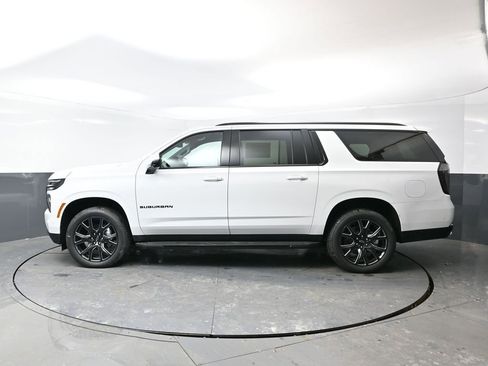 New 2026 Chevrolet Suburban RST w/ RST Capability Package image 8