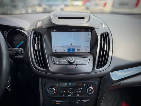 Used 2018 Ford Escape SE w/ SE Sport Appearance Package AWD/4WD image 13