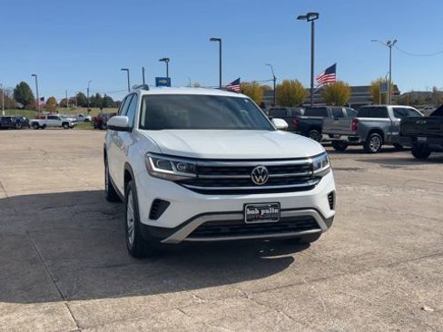 Used 2022 Volkswagen Atlas SE image 3