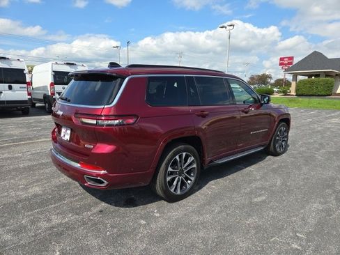 Used 2024 Jeep Grand Cherokee L Overland w/ Advanced Protech Group III image 9