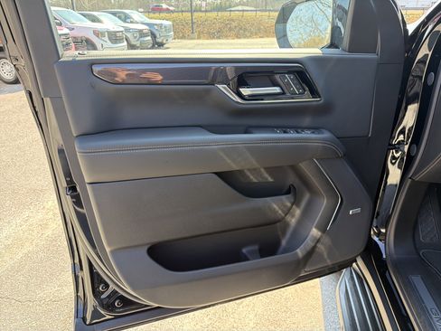 New 2026 GMC Yukon XL Elevation w/ Elevation Premium Package image 12