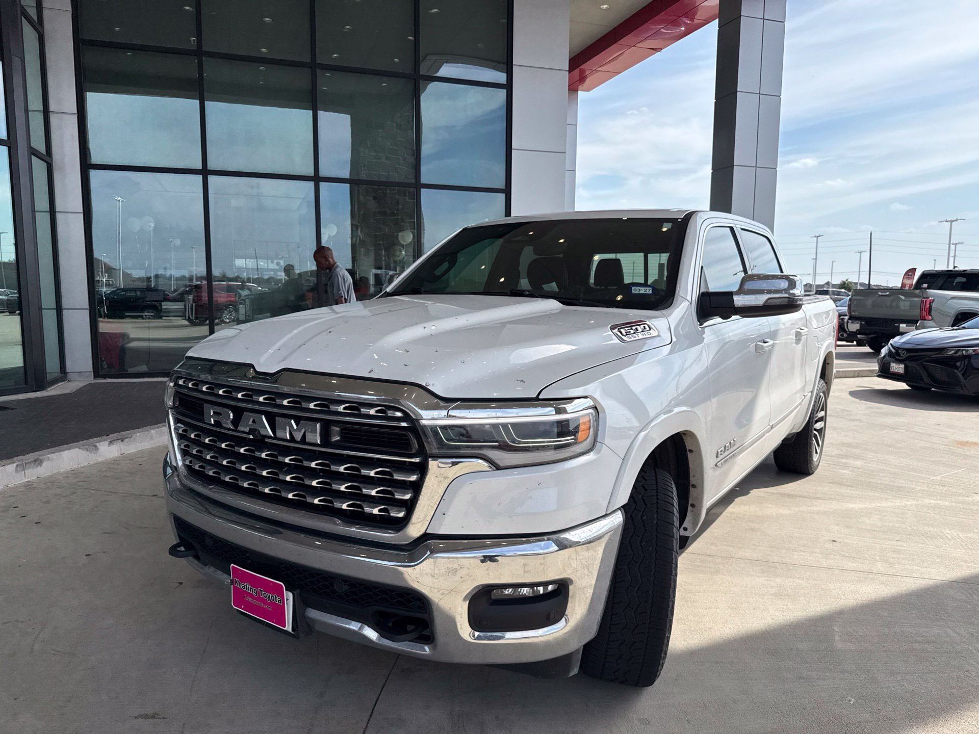 Used 2025 RAM 1500 Limited w/ Off Road Group AWD/4WD image 7