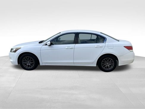 Used 2009 Honda Accord LX-P image 4