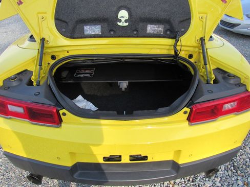 Used 2015 Chevrolet Camaro LT image 10