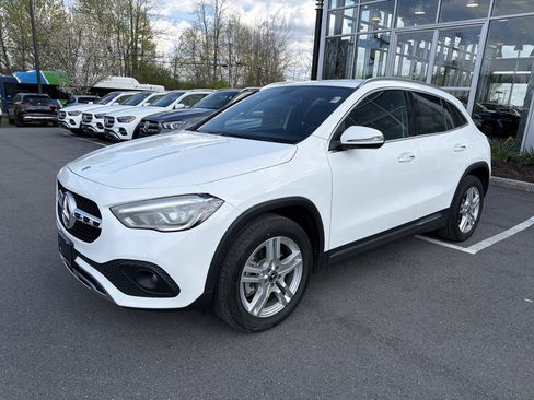 Certified 2022 Mercedes-Benz GLA 250 4MATIC image 4