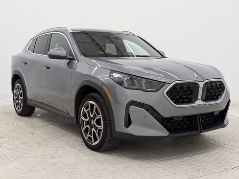 Certified 2025 BMW X2 xDrive28i image 7