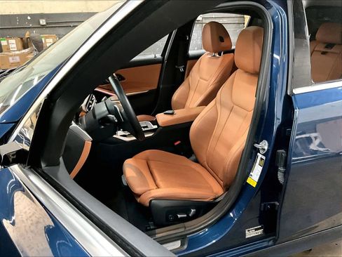 Used 2024 BMW 330i Sedan w/ Convenience Package RWD image 26