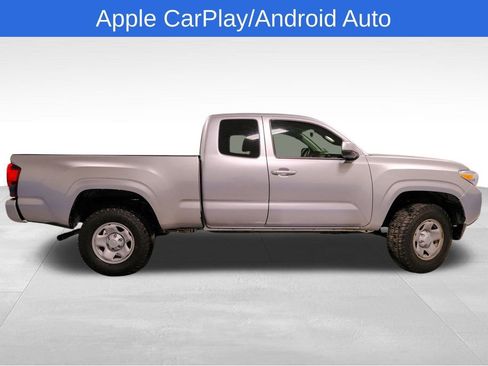 Used 2022 Toyota Tacoma SR w/ SR Convenience Package image 9