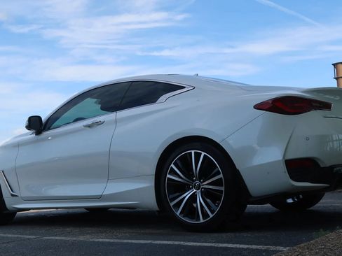 Used 2022 INFINITI Q60 3.0t Luxe w/ Essential Package RWD image 12