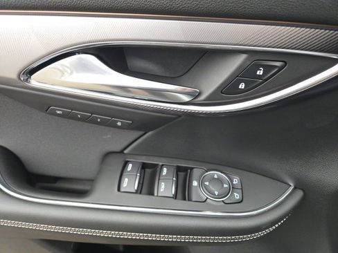 New 2025 Buick Envision Sport Touring image 7