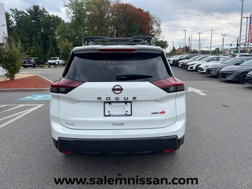 Certified 2026 Nissan Rogue SV AWD/4WD image 6