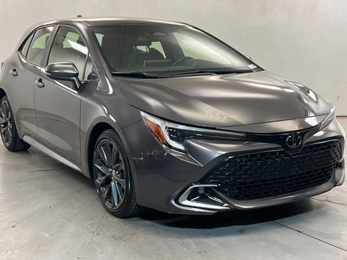 Used 2023 Toyota Corolla XSE FWD image 7