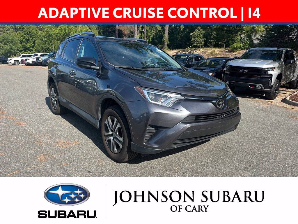 Used 2017 Toyota RAV4 LE FWD image 1