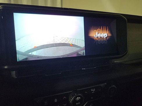 Used 2025 Jeep Wrangler Sahara 4xe w/ Safety Group image 18