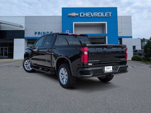 New 2026 Chevrolet Silverado 1500 Custom RWD image 11