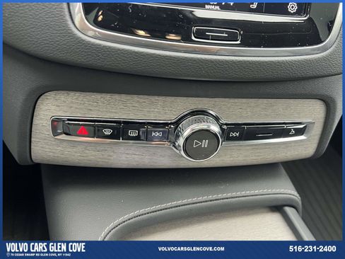Certified 2023 Volvo XC90 B6 Ultimate w/ Protection Package Premier AWD/4WD image 30