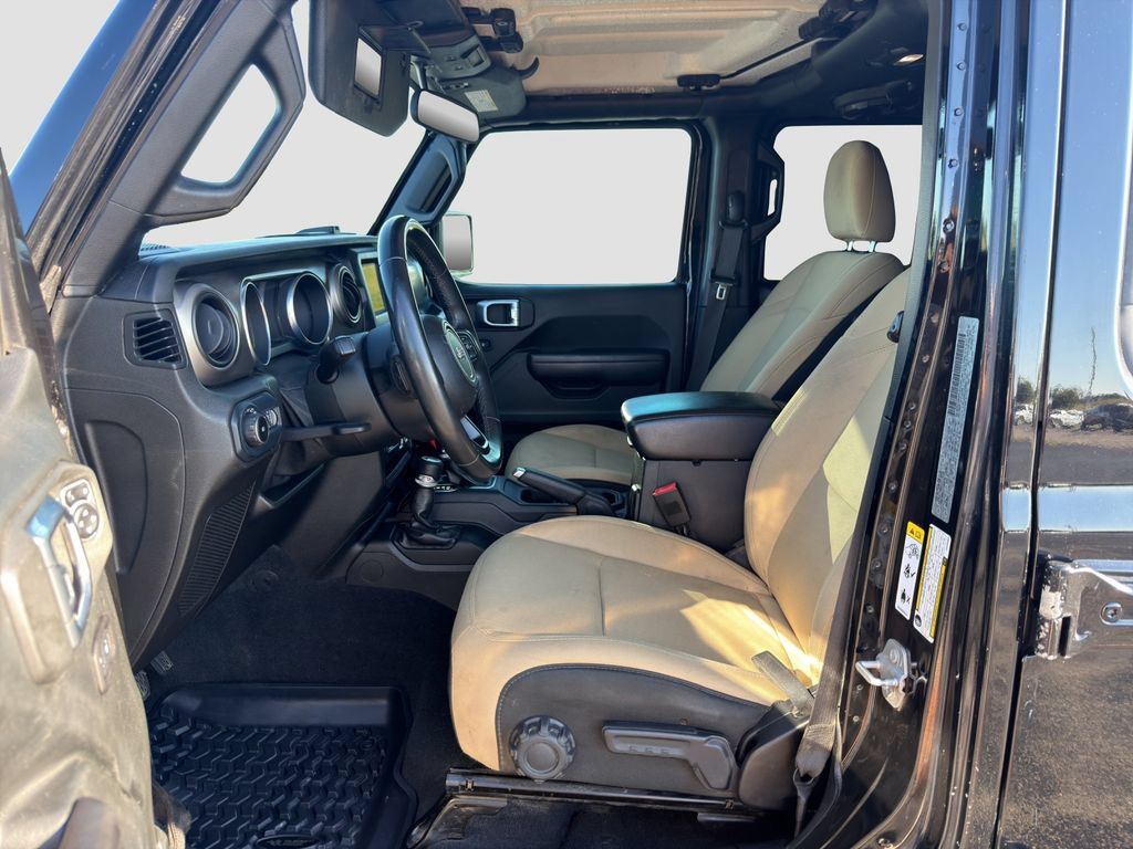 Used 2018 Jeep Wrangler Unlimited Sport S AWD/4WD image 25
