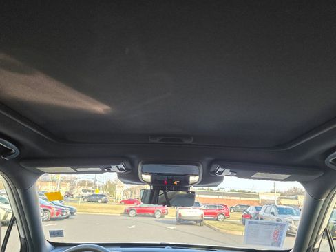 Used 2025 Subaru Forester Touring image 28