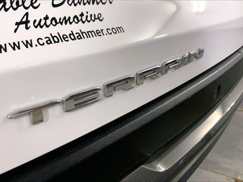 Used 2026 GMC Terrain Elevation FWD image 8