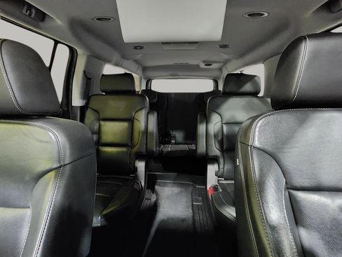 Used 2018 GMC Yukon XL SLT w/ Open Road Package AWD/4WD image 30