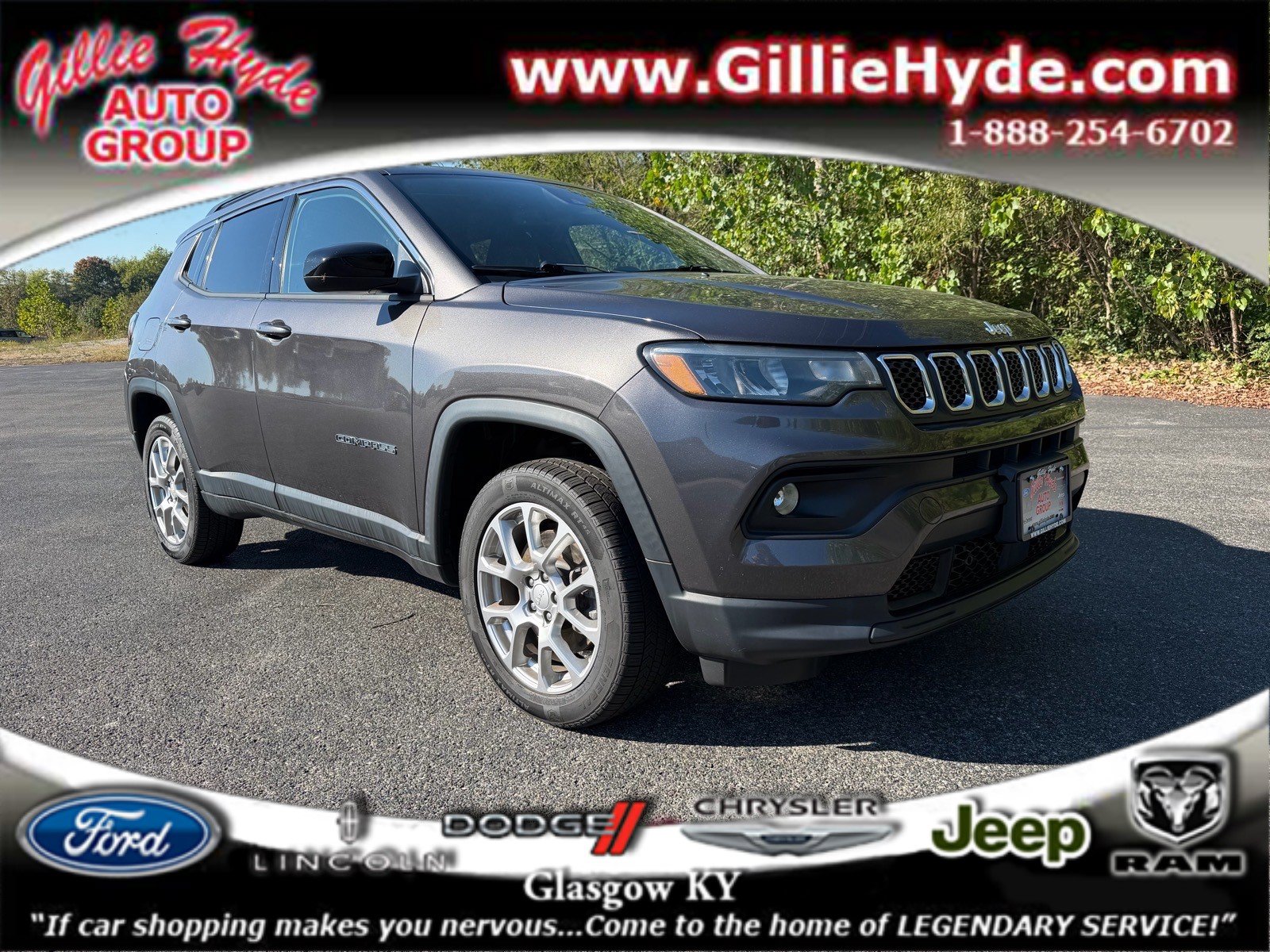 Used 2023 Jeep Compass Latitude w/ Sun and Sound Group AWD/4WD image 1