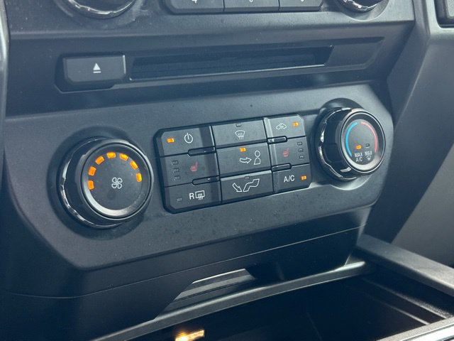 Used 2016 Ford F150 XLT w/ Equipment Group 302A Luxury AWD/4WD image 41