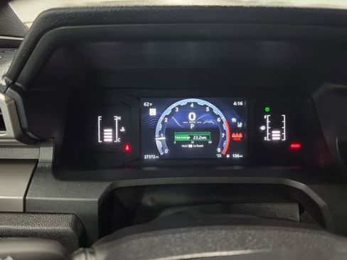 Used 2024 Toyota Tacoma SR5 AWD/4WD image 12