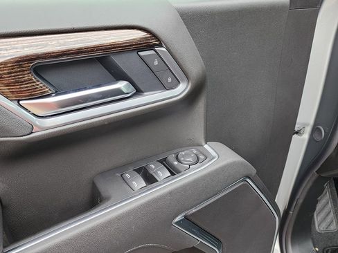 New 2026 GMC Sierra 1500 Elevation image 15