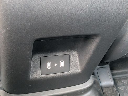 Used 2025 Hyundai Santa Cruz SE FWD image 15