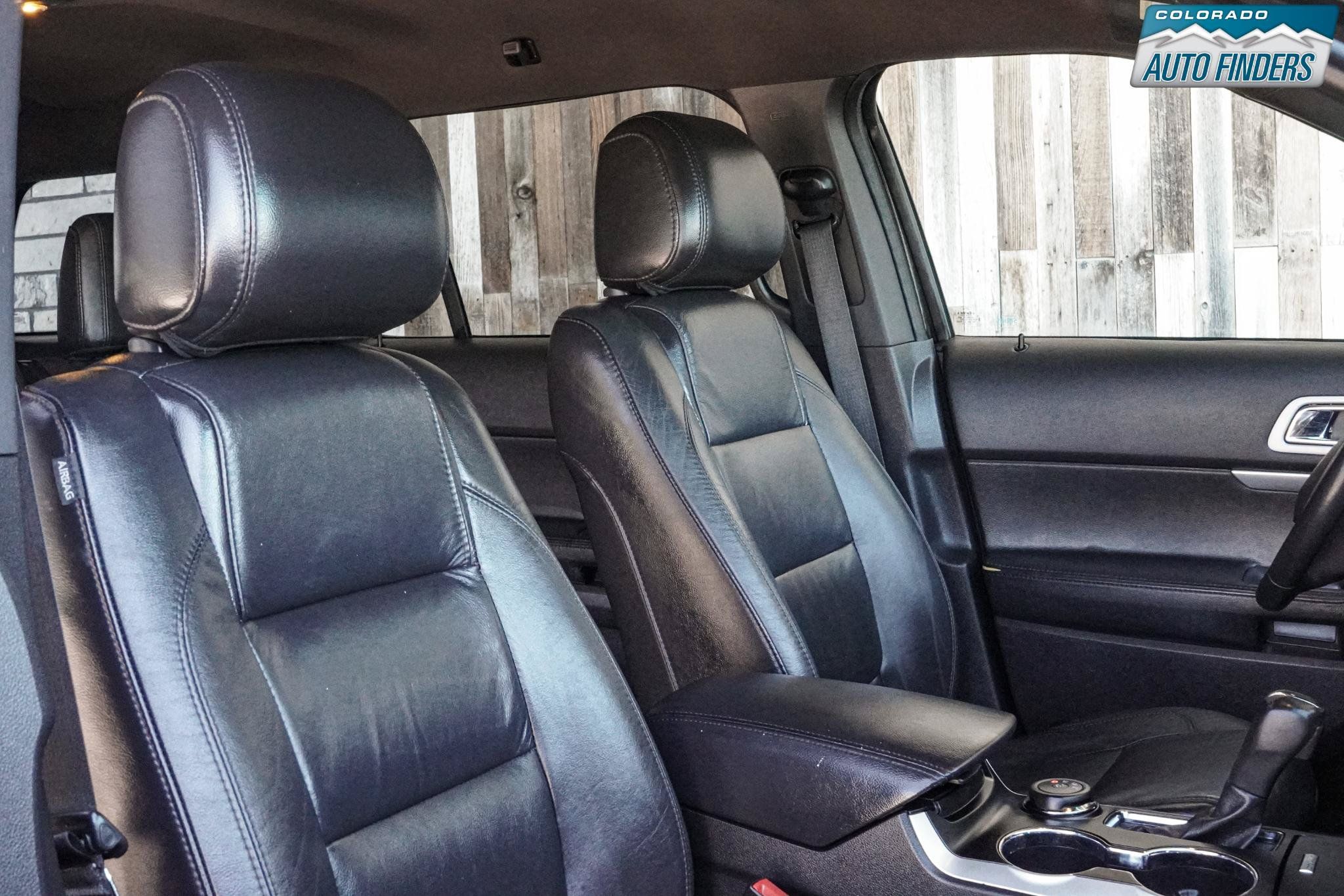 Used 2015 Ford Explorer XLT w/ Equipment Group 202A AWD/4WD image 21