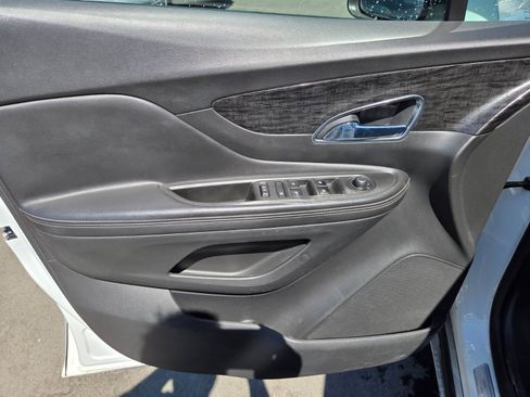 Used 2014 Buick Encore FWD image 7